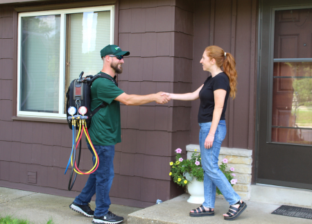 Kmh Tech With Homeowner