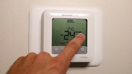 Fan auto t-stat