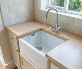 Kitchen Sink Running Water